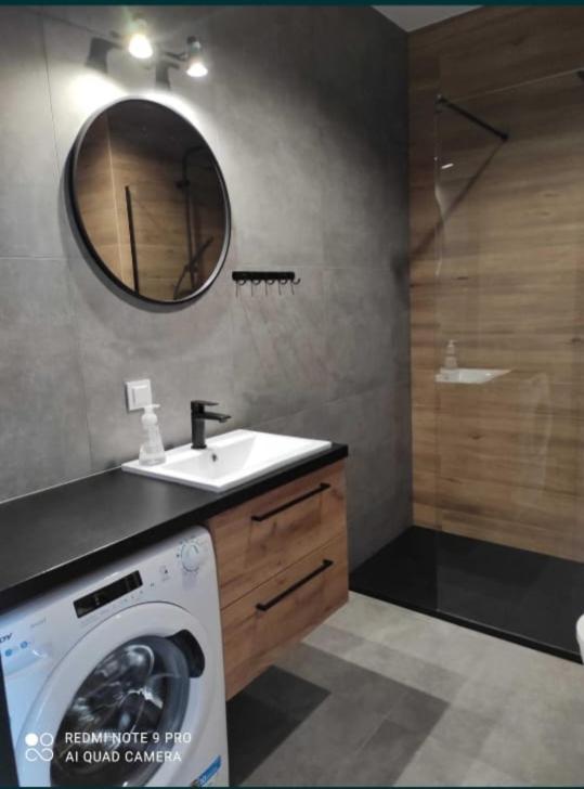 Airport Apartment วอร์ซอ ภายนอก รูปภาพ